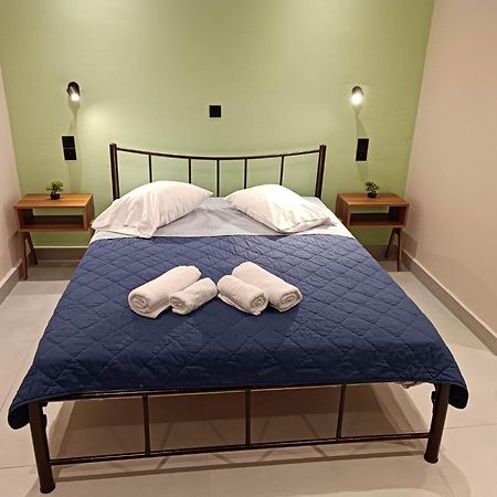 Newly Renovated Apartment Next To The Port Mantouki 외부 사진