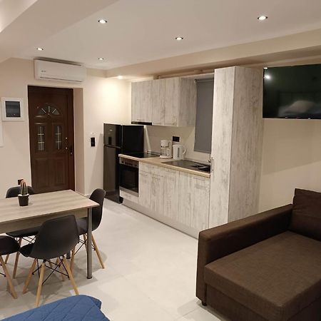 Newly Renovated Apartment Next To The Port Mantouki 외부 사진