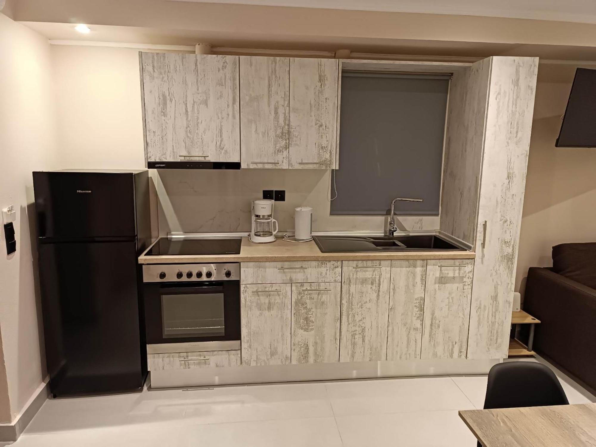 Newly Renovated Apartment Next To The Port Mantouki 외부 사진