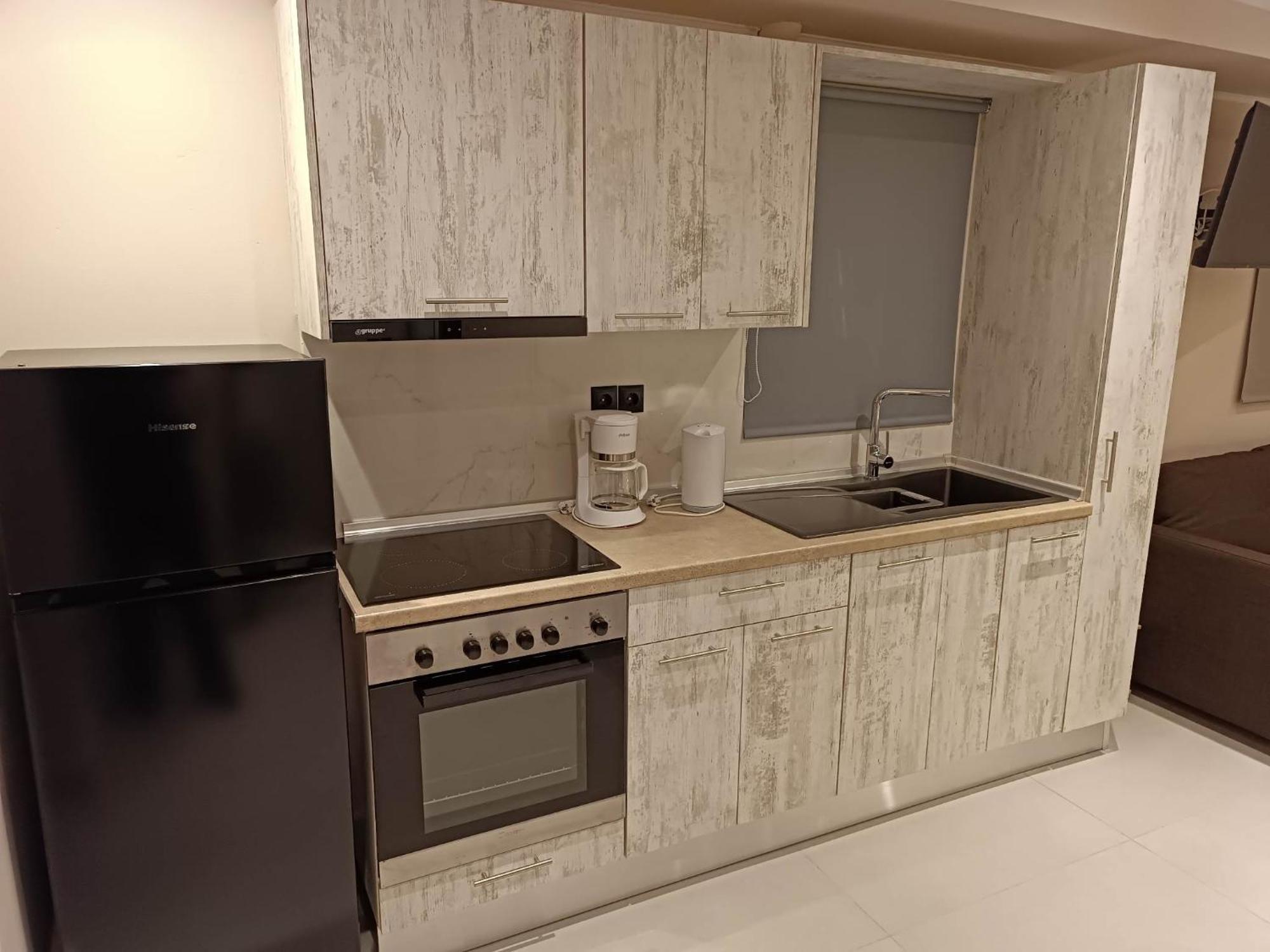 Newly Renovated Apartment Next To The Port Mantouki 외부 사진